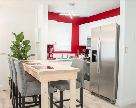 43 NW 41st Street Miami FL 33127