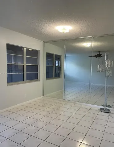 1110 SW 125th Avenue Pembroke Pines FL 33027