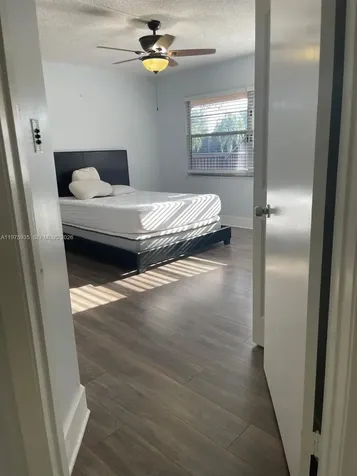 1110 SW 125th Avenue Pembroke Pines FL 33027