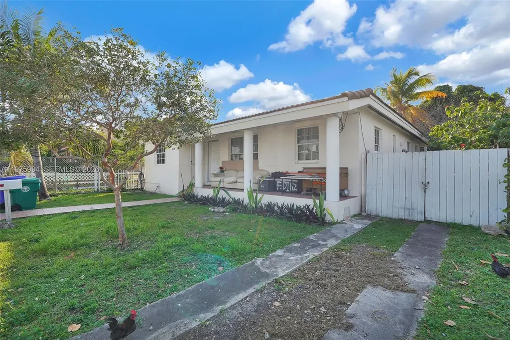 538 NW 20th Avenue Miami FL 33125