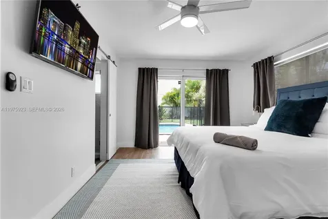 617 NW 30th Court Wilton Manors FL 33311
