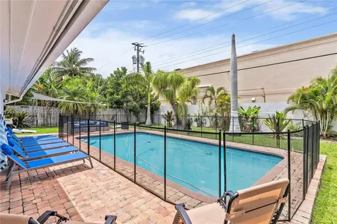 617 NW 30th Court Wilton Manors FL 33311