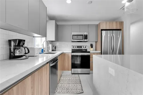 617 NW 30th Court Wilton Manors FL 33311