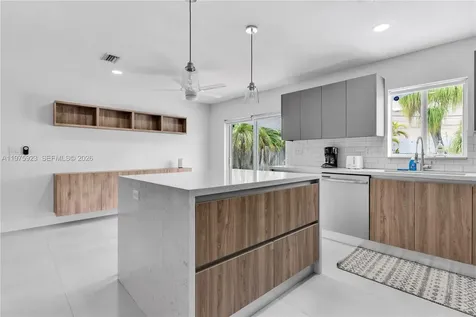 617 NW 30th Court Wilton Manors FL 33311