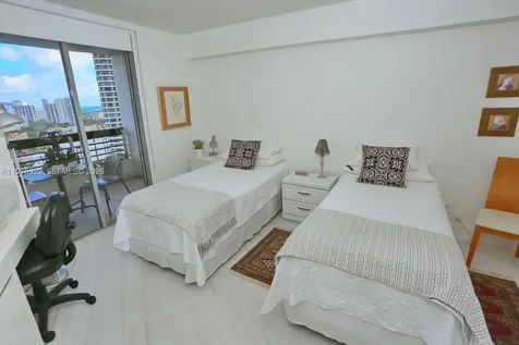 3530 Mystic Pointe Drive Aventura FL 33180