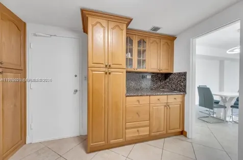 999 Brickell Bay Drive Miami FL 33131