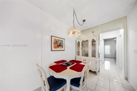 1015 SW 11th Avenue Hallandale Beach FL 33009