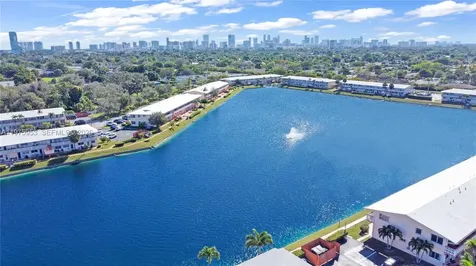 1015 SW 11th Avenue Hallandale Beach FL 33009