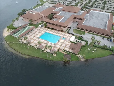 1300 SW 125th Avenue Pembroke Pines FL 33027