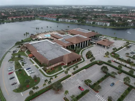 1300 SW 125th Avenue Pembroke Pines FL 33027