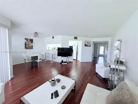 1300 SW 125th Avenue Pembroke Pines FL 33027