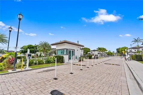11476 NW 77th Lane Doral FL 33178