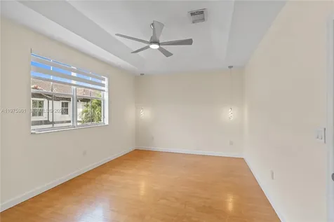 11476 NW 77th Lane Doral FL 33178