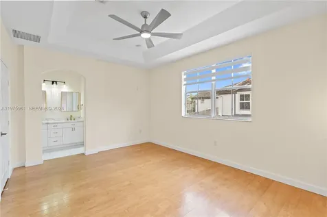 11476 NW 77th Lane Doral FL 33178