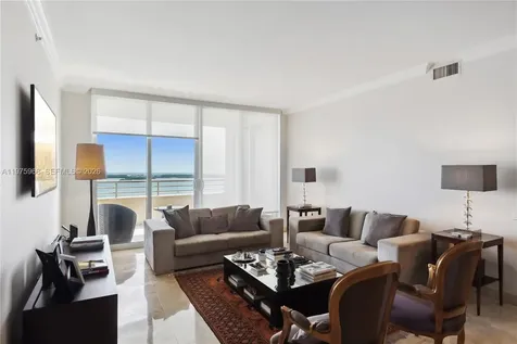 808 Brickell Key Drive Miami FL 33131