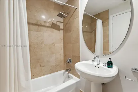 808 Brickell Key Drive Miami FL 33131