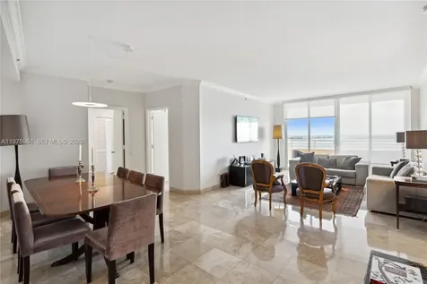 808 Brickell Key Drive Miami FL 33131