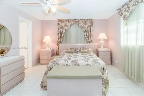 101 SE 3rd Avenue Dania Beach FL 33004
