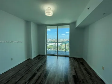 253 NE 2nd Street Miami FL 33132