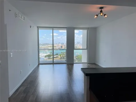253 NE 2nd Street Miami FL 33132