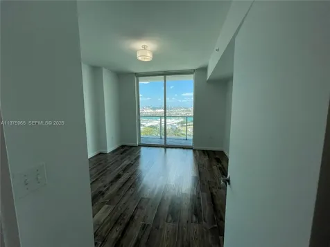 253 NE 2nd Street Miami FL 33132