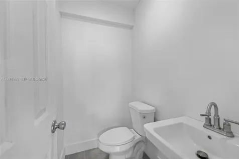 3705 NW 35th Avenue Miami FL 33142