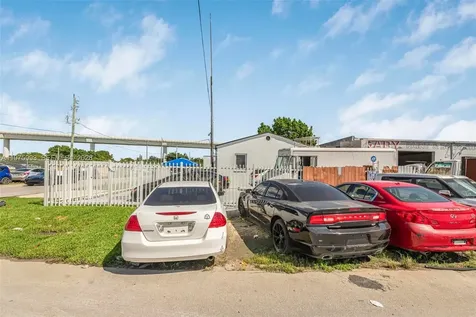 3705 NW 35th Avenue Miami FL 33142