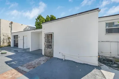 3705 NW 35th Avenue Miami FL 33142