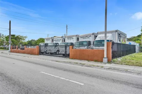 5595 NW 17th Avenue Miami FL 33142