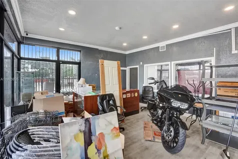 5595 NW 17th Avenue Miami FL 33142