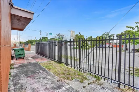 5595 NW 17th Avenue Miami FL 33142