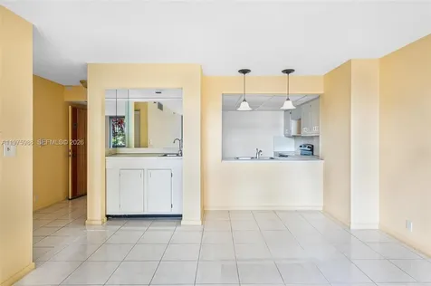 170 Ocean Lane Drive Key Biscayne FL 33149