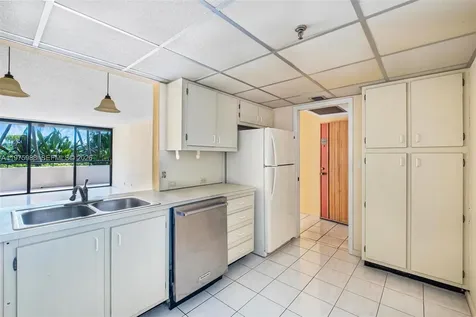 170 Ocean Lane Drive Key Biscayne FL 33149