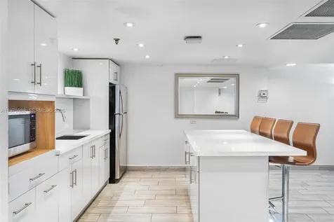 170 Ocean Lane Drive Key Biscayne FL 33149