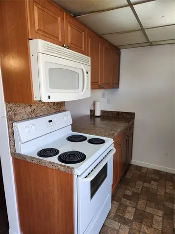 777 SW 9th Avenue Miami FL 33130