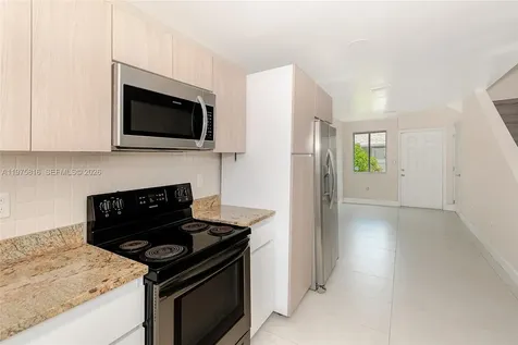 815 NW 3rd Avenue Fort Lauderdale FL 33311