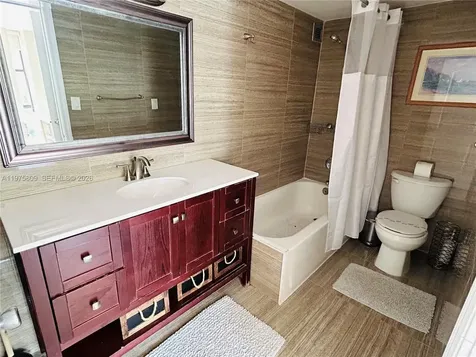 17021 N Bay Road Sunny Isles Beach FL 33160