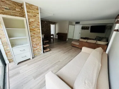 17021 N Bay Road Sunny Isles Beach FL 33160