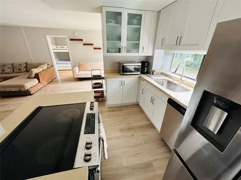 17021 N Bay Road Sunny Isles Beach FL 33160