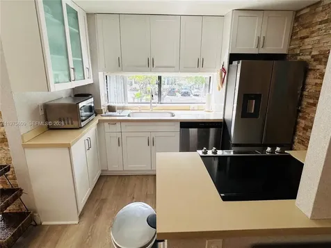 17021 N Bay Road Sunny Isles Beach FL 33160