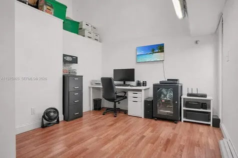 1930 Ponce De Leon Boulevard Coral Gables FL 33134