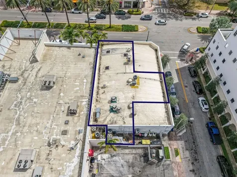 1930 Ponce De Leon Boulevard Coral Gables FL 33134