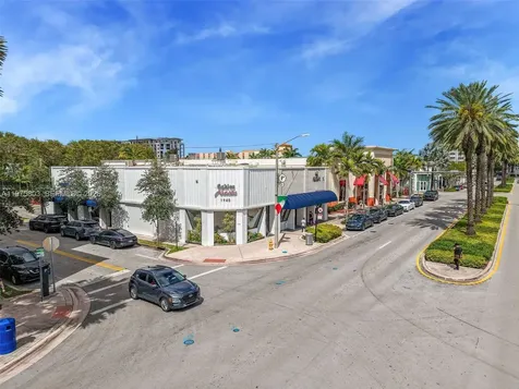 1930 Ponce De Leon Boulevard Coral Gables FL 33134