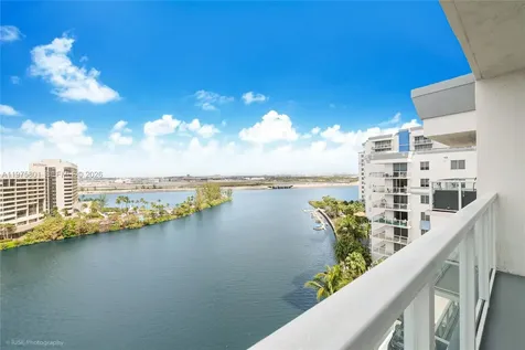 5099 NW 7th Street Miami FL 33126