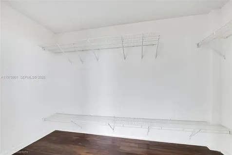 5099 NW 7th Street Miami FL 33126