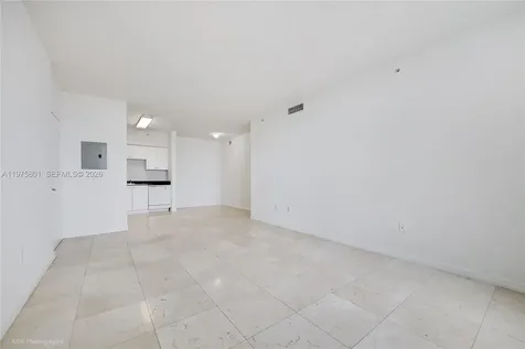 5099 NW 7th Street Miami FL 33126