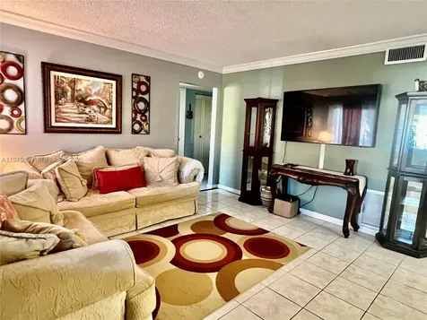 434 Pine Glen Lane Green Acres FL 33463