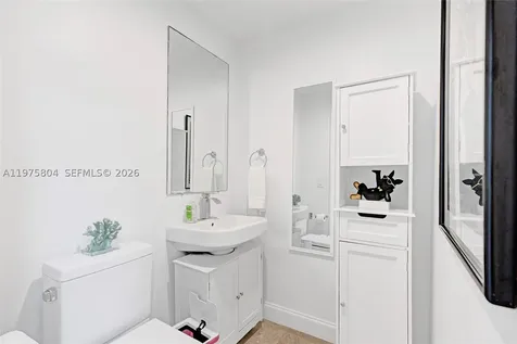 3330 NE 190th Street Aventura FL 33180