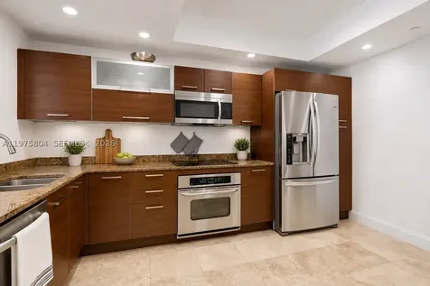 3330 NE 190th Street Aventura FL 33180