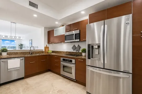 3330 NE 190th Street Aventura FL 33180